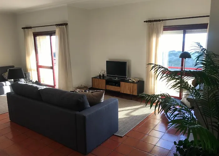 Beachfront With Swimming Pool Appartement *